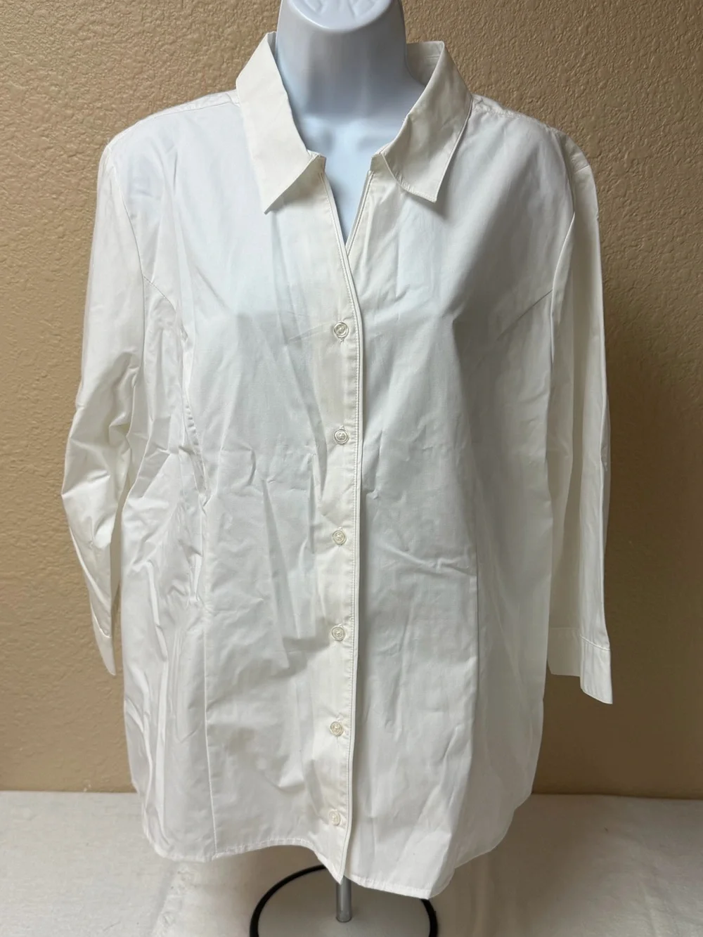 4/$20 Christopher & Banks White 3/4 Sleeve Button Shirt
